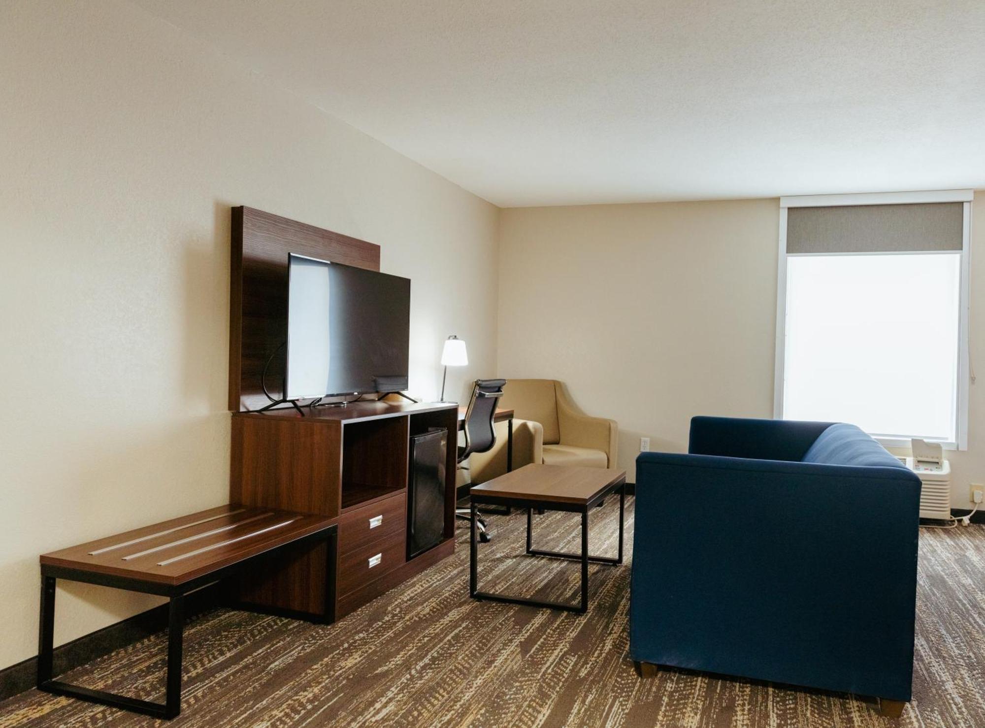 Clarion Pointe-Dillard Near Blue Ridge Mountains Hotel Bagian luar foto